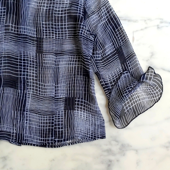 NWOT. NICOLA Black and White Multi Patterns 3/4 Sleeve Button Down Sheer Shirt. - Picture 4 of 4